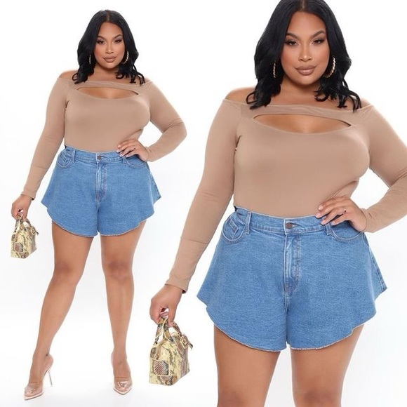 Fashion Nova Show some knowledge off shoulder bodysuit - mocha - Picture 2 of 12